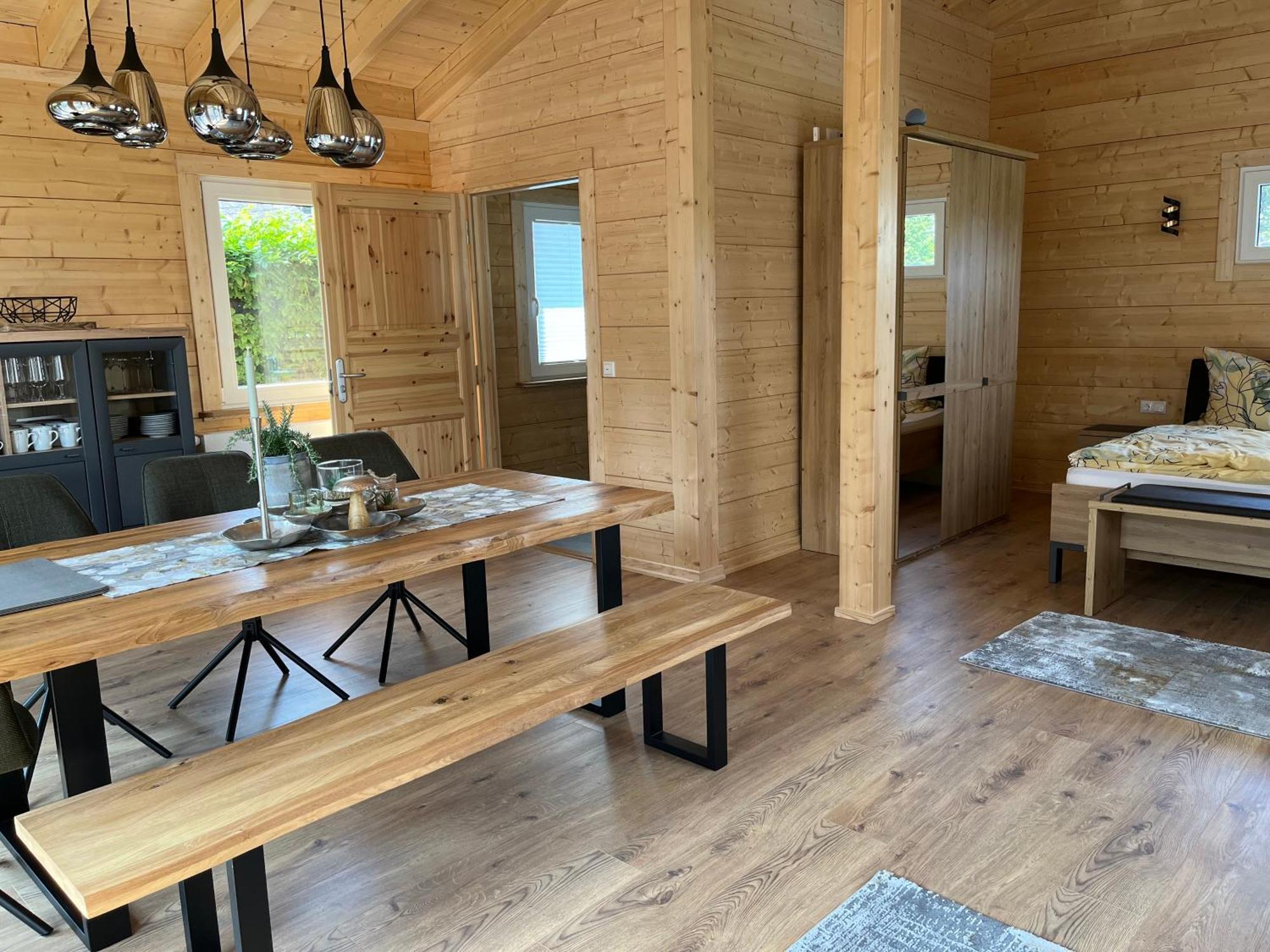 Ferienwohnungen Und Gaestezimmer Herrmann Steinbach am Wald Eksteriør billede