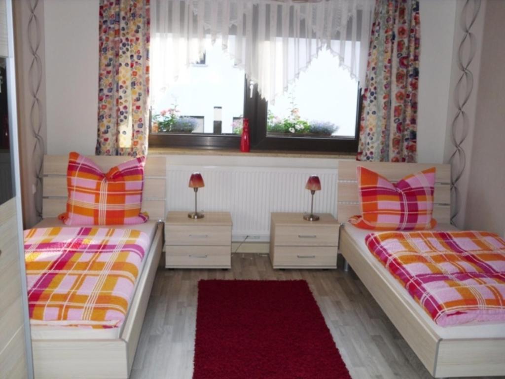 Ferienwohnungen Und Gaestezimmer Herrmann Steinbach am Wald Værelse billede